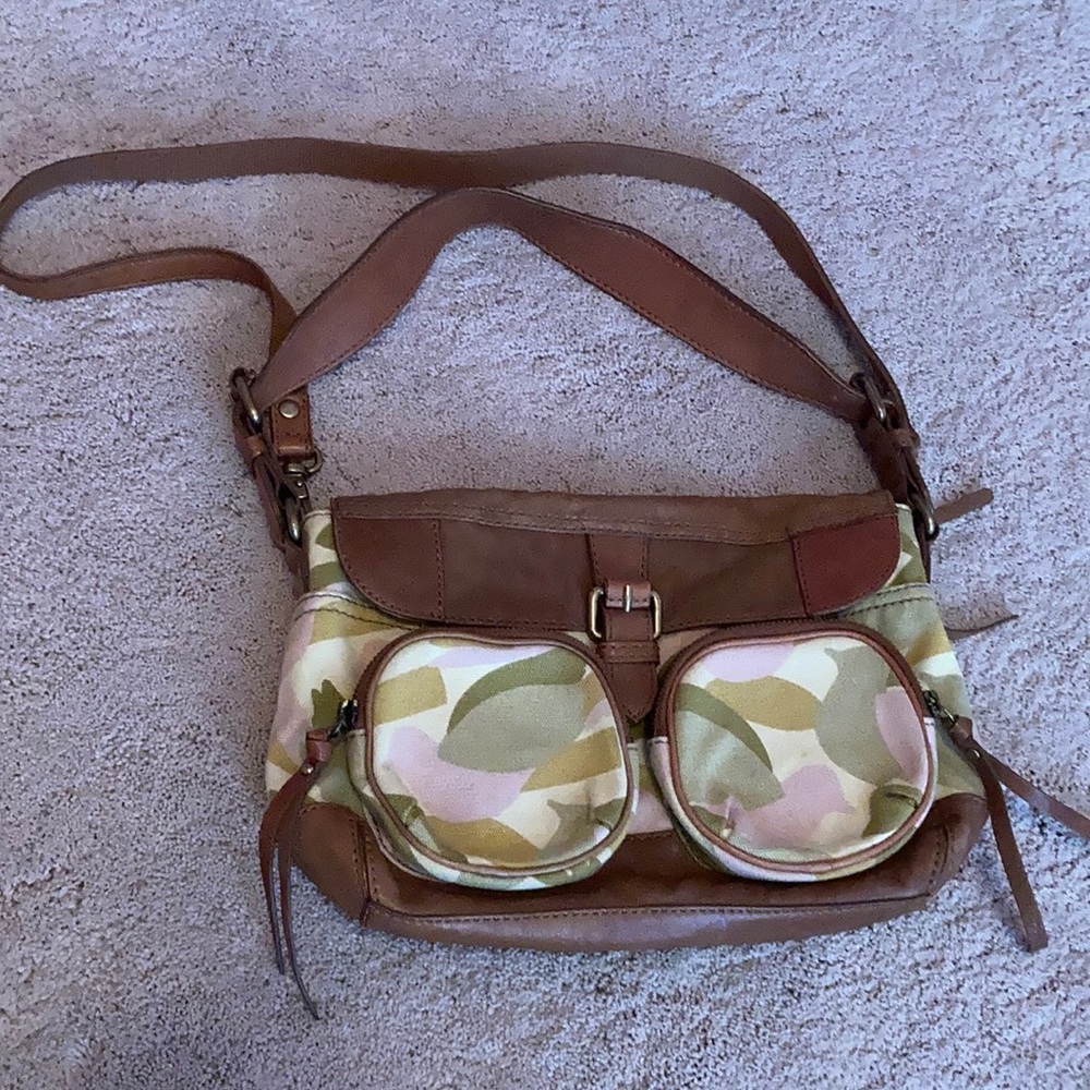 Fossil purse